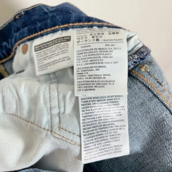 Levi's 502 Regular Taper Jeans - Picture 12 of 15